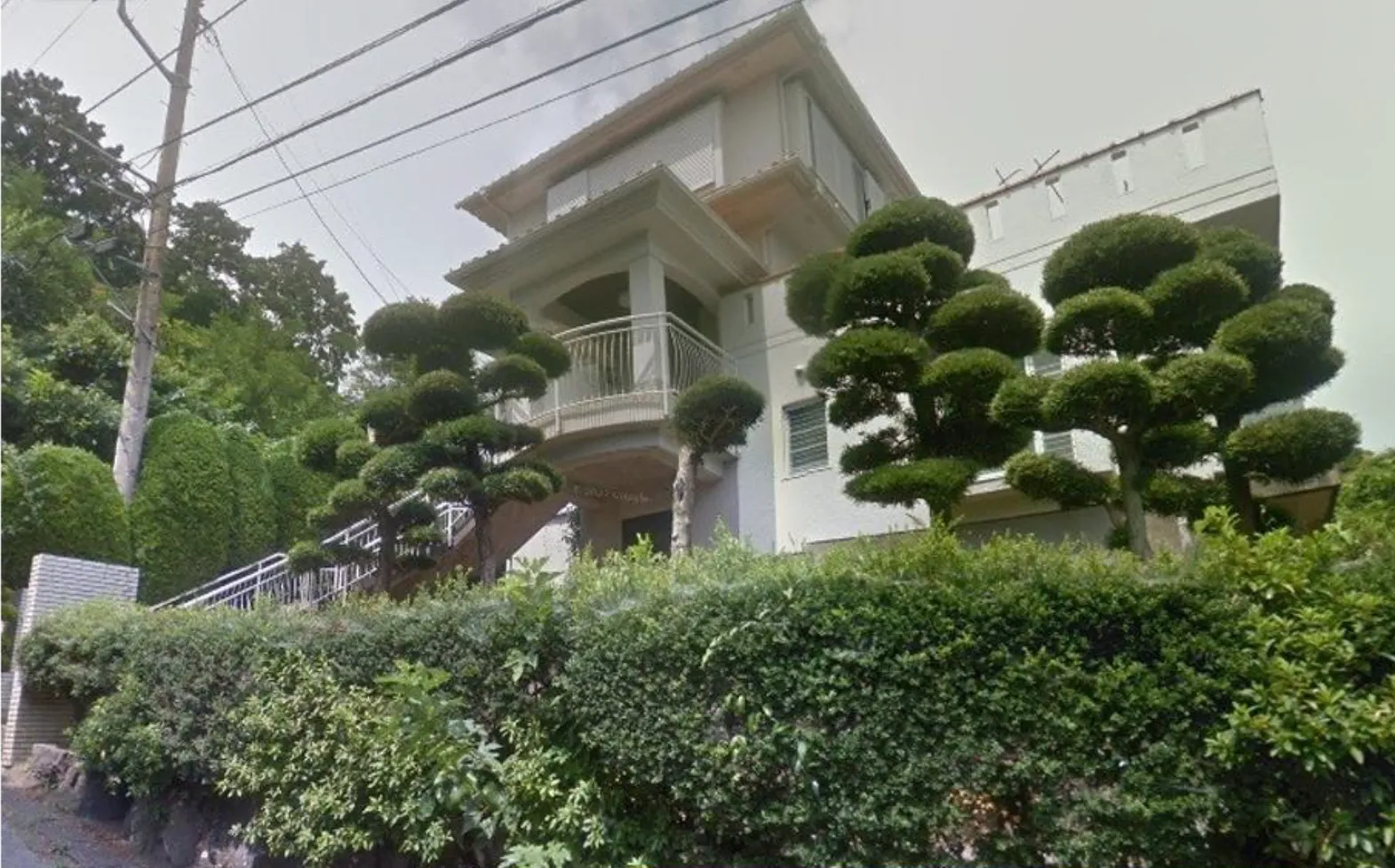 伊東市富戸｜アスレチックルームのある3階建て住宅（売土地建物一括）